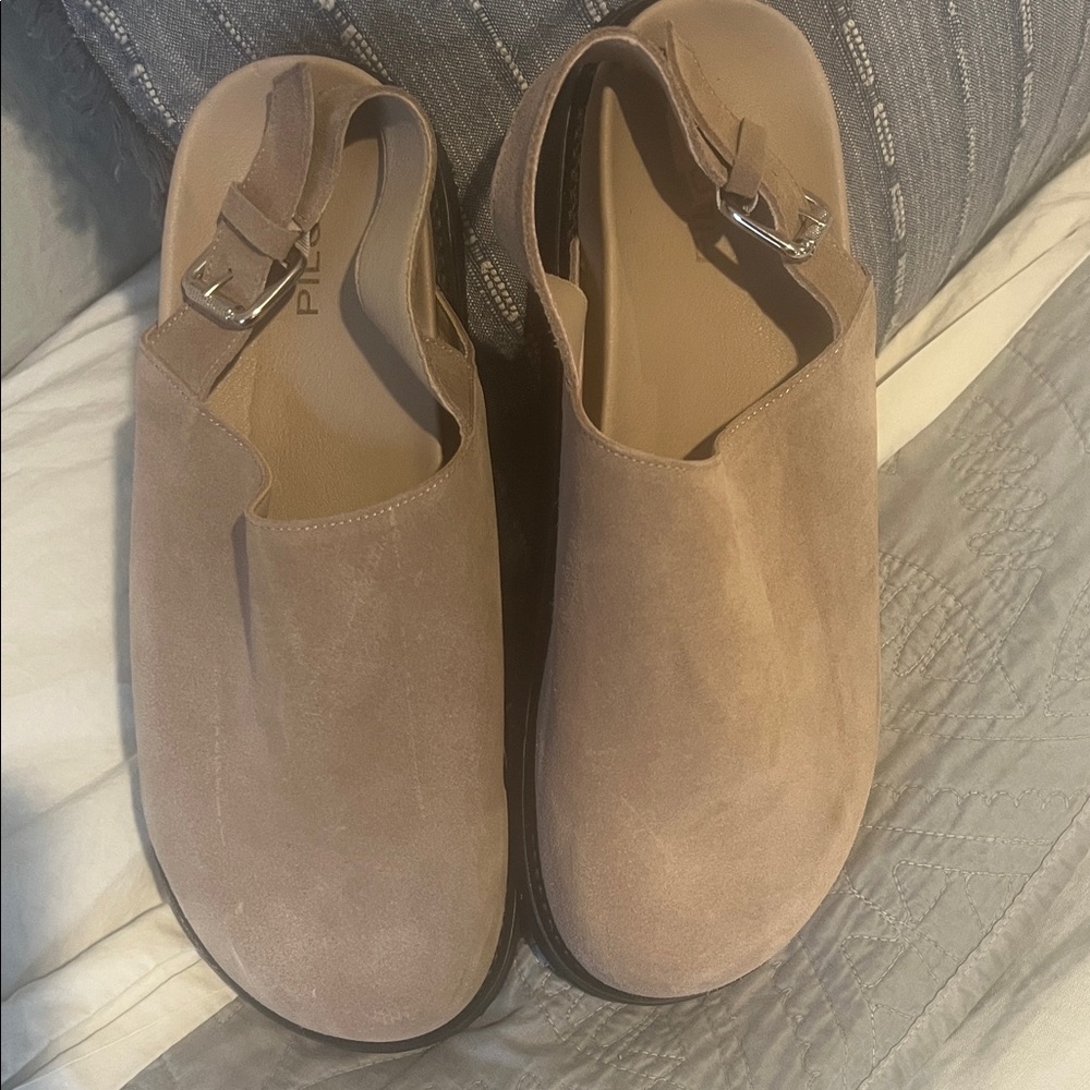 Pilcro Suede Slingback Clogs in Taupe